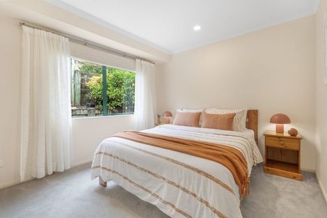 Photo of property in 27 Roy Maloney Drive, Henderson, Auckland, 0612