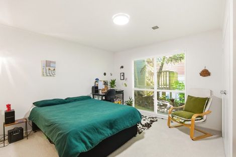 Photo of property in 12 Tensing Place, Khandallah, Wellington, 6035