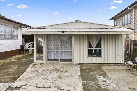 Photo of property in 57 Wickman Way, Mangere East, Auckland, 2024