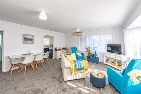 Photo of property in 16 Cambridge Street, Gonville, Whanganui, 4501