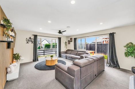 Photo of property in 27 Wellington Street, Ashley, Rangiora, 7477