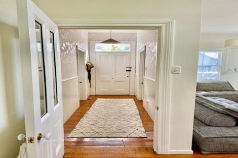 Photo of property in 10 Moir Street, Mount Victoria, Wellington, 6011