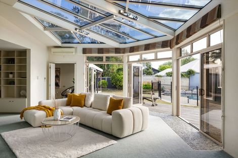 Photo of property in 8 Crowden Place, Harrowfield, Hamilton, 3210