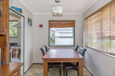 Photo of property in 27 Tramway Road, Beach Haven, Auckland, 0626