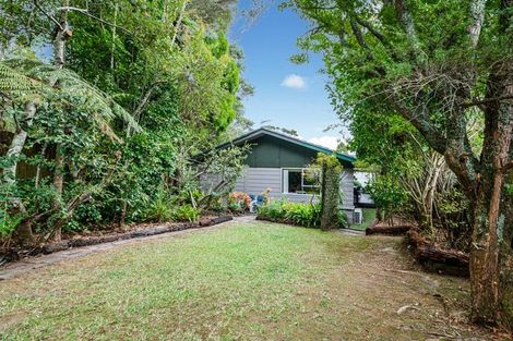 Photo of property in 51 Onedin Place, Titirangi, Auckland, 0604