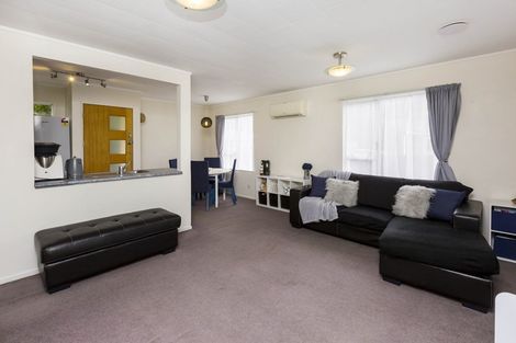 Photo of property in 11b Gemstone Drive, Birchville, Upper Hutt, 5018