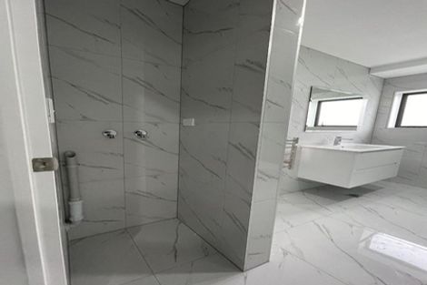 Photo of property in 152 Triangle Road, Massey, Auckland, 0614