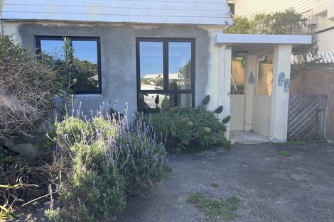 Photo of property in 7 Pinelands Avenue, Seatoun, Wellington, 6022