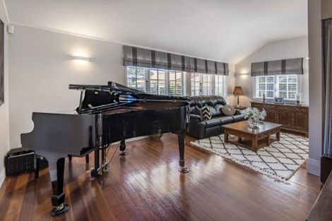 Photo of property in 1 Macky Avenue, Devonport, Auckland, 0624