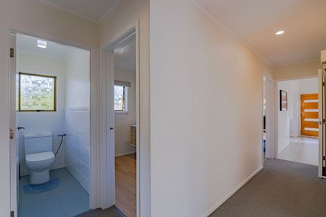 Photo of property in 2/21 Rapallo Place, Farm Cove, Auckland, 2012