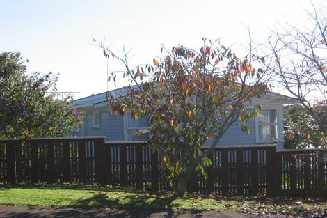 Photo of property in 35 Paewai Road, Glen Eden, Auckland, 0602