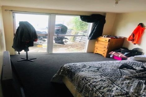 Photo of property in 5 Chilton Drive, Paraparaumu, 5032