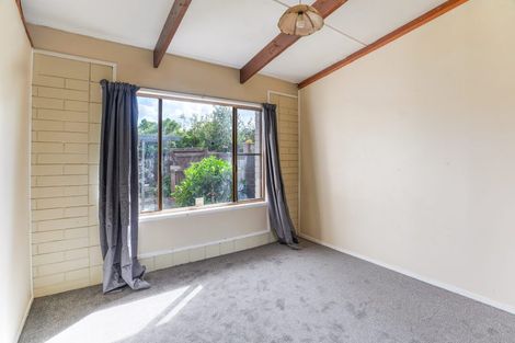 Photo of property in 10 Sealand Place, Mangere Bridge, Auckland, 2022