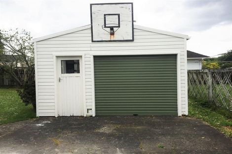 Photo of property in 24 Te Kanawa Crescent, Henderson, Auckland, 0610