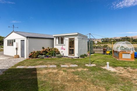 Photo of property in 445 Dillons Point Road, Dillons Point, Blenheim, 7273