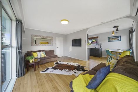 Photo of property in 19 Robert Allan Way, Pakuranga Heights, Auckland, 2010