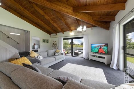 Photo of property in 6 Trigg Road, Huapai, Kumeu, 0810