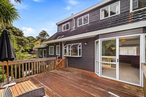 Photo of property in 2/30 Lagoon Way, West Harbour, Auckland, 0618