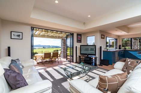Photo of property in 65a Tomarata Road, Mangawhai, 0975