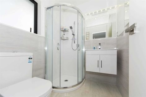 Photo of property in 71a Solar Road, Glen Eden, Auckland, 0602