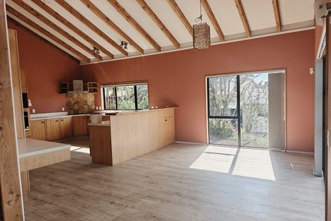 Photo of property in 43 Greenvalley Rise, Glenfield, Auckland, 0629