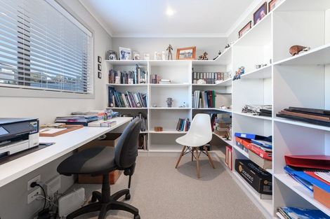 Photo of property in 205 Welcome Bay Road, Welcome Bay, Tauranga, 3112