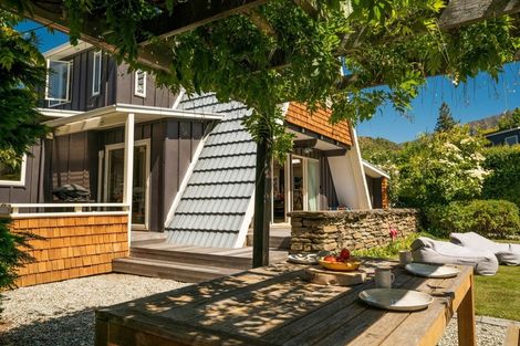 Photo of property in 6 Thomson Street, Arrowtown, 9302