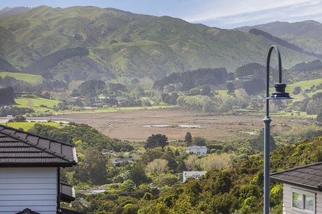 Photo of property in 84 Endeavour Drive, Whitby, Porirua, 5024