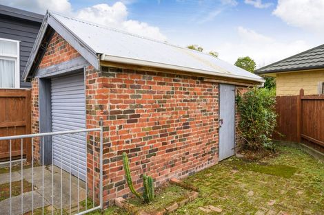 Photo of property in 17 Haydon Street, Roslyn, Palmerston North, 4414