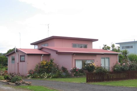 Photo of property in 31 Roretana Drive, Athenree, Waihi Beach, 3177
