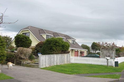 Photo of property in 22 Virginia Place, Whalers Gate, New Plymouth, 4310