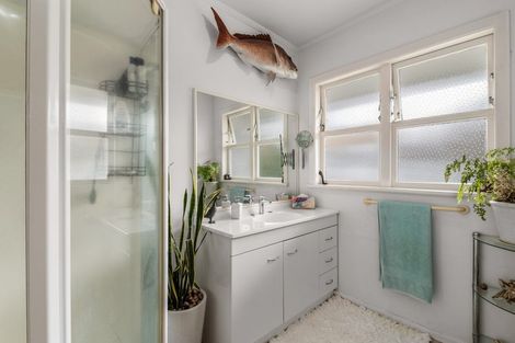 Photo of property in 49 Martin Street, Utuhina, Rotorua, 3015