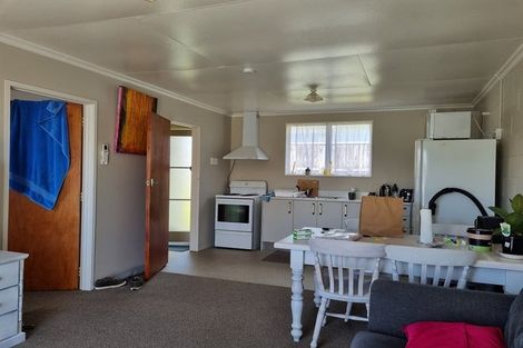 Photo of property in 17 Pleiades Street, Waitara, 4320