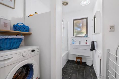 Photo of property in 24 Hillcrest Avenue, Hillcrest, Rotorua, 3015