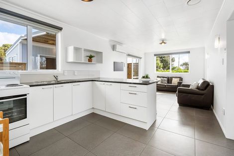 Photo of property in 16 Argyle Street, Waipu, 0510