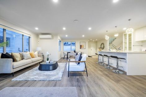 Photo of property in 49c Marriott Road, Pakuranga, Auckland, 2010