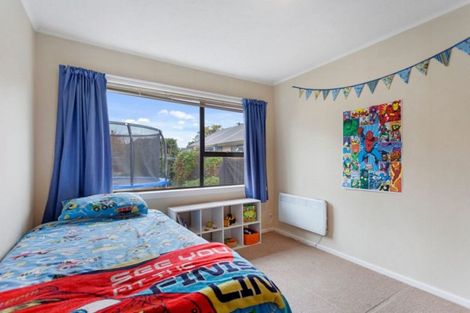 Photo of property in 16 Bassett Street, Burwood, Christchurch, 8083