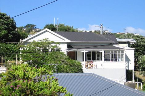 Photo of property in 123 Eden Street, Island Bay, Wellington, 6023