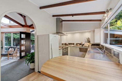 Photo of property in 232b Atkinson Road, Titirangi, Auckland, 0604