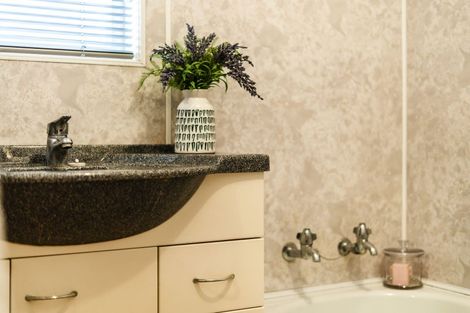 Photo of property in 50 Rogan Street, Mount Roskill, Auckland, 1041