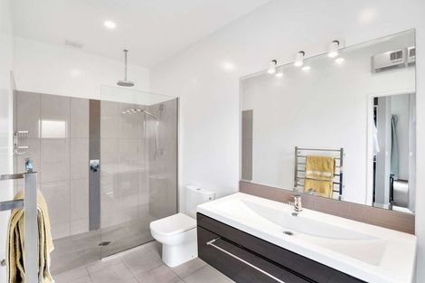 Photo of property in 127 Pegasus Boulevard, Pegasus, 7612