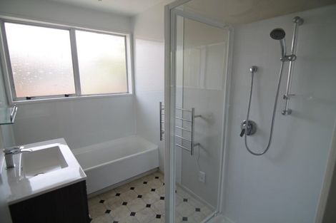 Photo of property in 112 Hay Street, Bromley, Christchurch, 8062