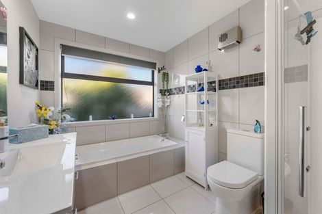 Photo of property in 135 Victory Drive, Wharewaka, Taupo, 3330