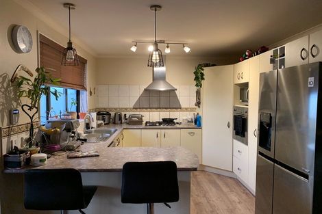 Photo of property in 12 Natasha Lane, Henderson, Auckland, 0612