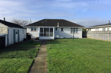 Photo of property in 15 Aberdeen Avenue, Takaro, Palmerston North, 4412