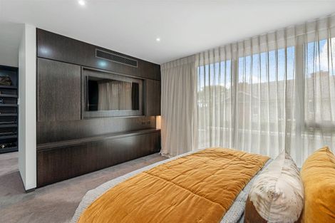 Photo of property in 68 Garden Road, Merivale, Christchurch, 8014