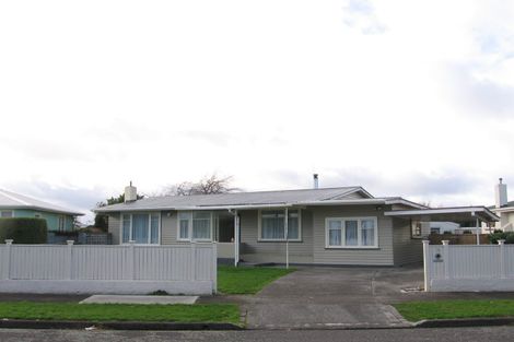 Photo of property in 21 Richmond Avenue, Takaro, Palmerston North, 4410
