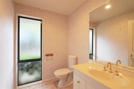 Photo of property in 8 Tiffany Close, Totara Park, Auckland, 2019