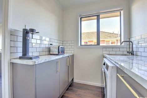 Photo of property in 19 Charlton Road, Gore, 9710