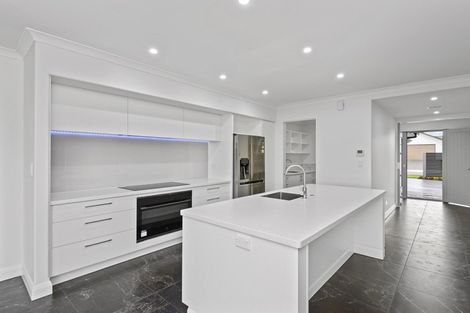 Photo of property in 73 The Esplanade, Pegasus, 7612